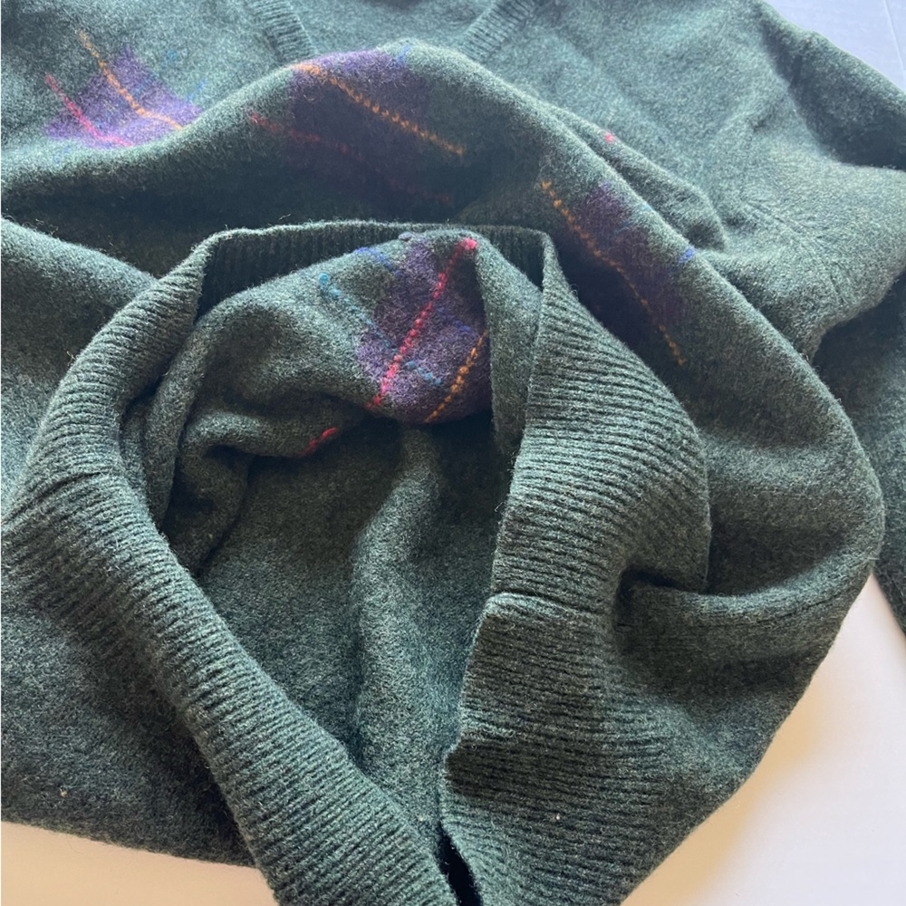 Lord & Taylor The Kensington Collection Lambswool Green Argyle V-Neck Sweater L - Picture 6 of 13